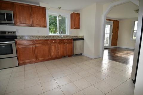 147 Cedar St, Barnstable, MA 02601 photo 4