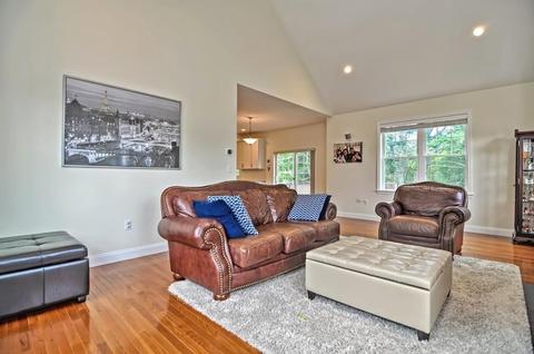 2 Blueberry Ln, Upton, MA 01568 photo 6