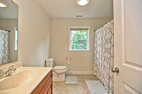 2 Blueberry Ln, Upton, MA 01568 photo 18