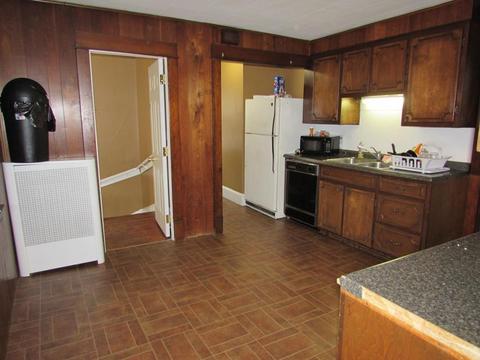 31 Home St, Springfield, MA 01104 photo 4