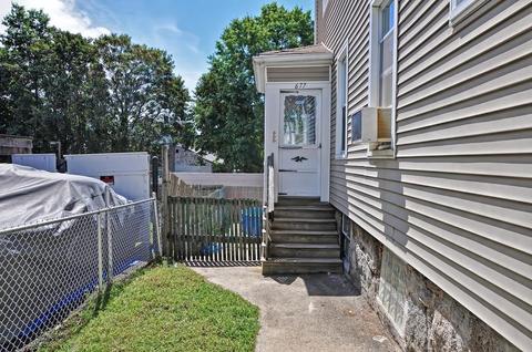 677 Maple St, Fall River, MA 02720 photo 3