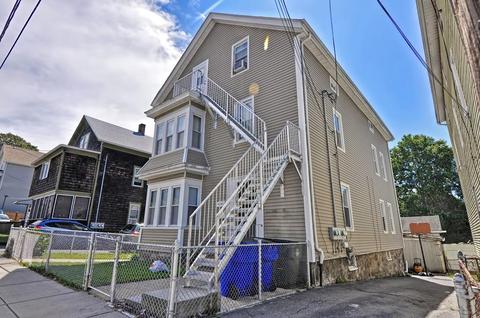 677 Maple St, Fall River, MA 02720 photo 4