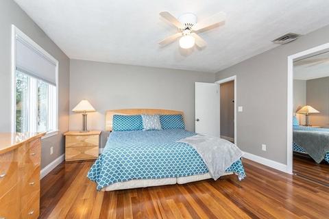 4 Pine Ridge Rd, Stoneham, MA 02180 photo 11
