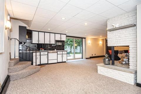 4 Pine Ridge Rd, Stoneham, MA 02180 photo 13