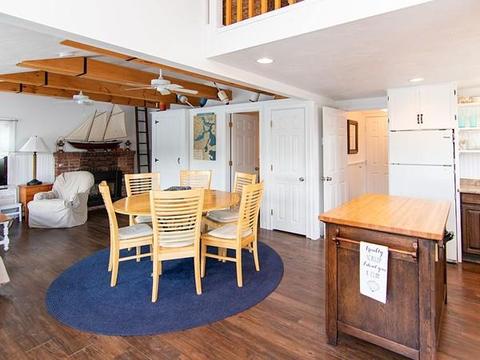 37 Agawam Beach Rd, Wareham, MA 02571 photo 9