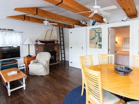 37 Agawam Beach Rd, Wareham, MA 02571 photo 12