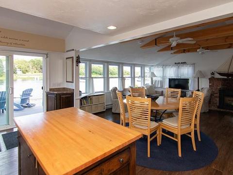 37 Agawam Beach Rd, Wareham, MA 02571 photo 13