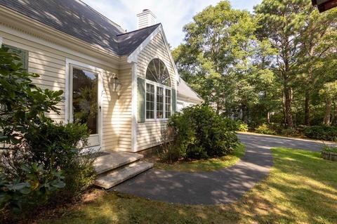 17 Drew Ln, Mashpee, MA 02649 photo 2