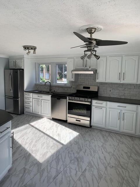 23 Benz St, Springfield, MA 01118 photo 1