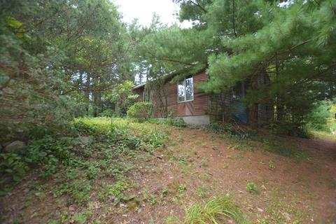 869 Old Post Rd, Walpole, MA 02081 photo 1