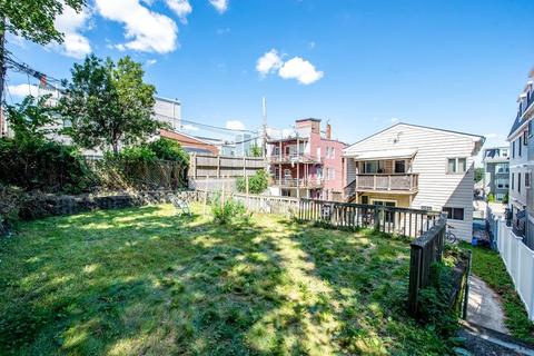 211 Eagle St, Boston, MA 02128 photo 4