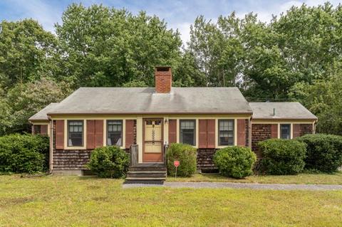 102 Willimantic Dr, Barnstable, MA 02648 photo 1