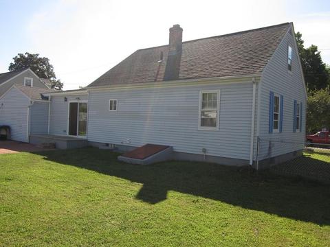 128 Chateaugay St, Chicopee, MA 01020 photo 18