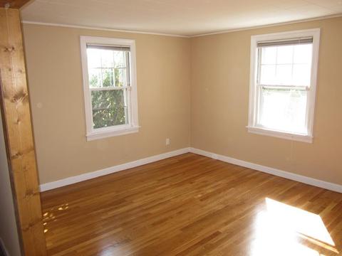 128 Chateaugay St, Chicopee, MA 01020 photo 11