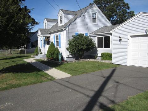 128 Chateaugay St, Chicopee, MA 01020 photo 22