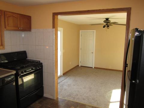128 Chateaugay St, Chicopee, MA 01020 photo 6