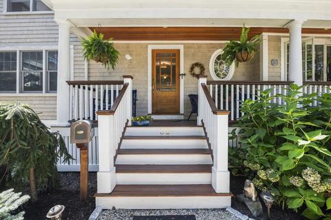 32 Bennett Rd, Marblehead, MA 01945 photo 2