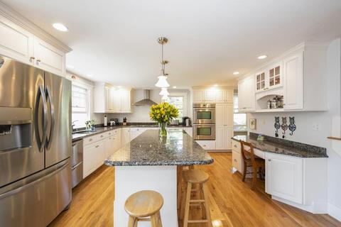 32 Bennett Rd, Marblehead, MA 01945 photo 6