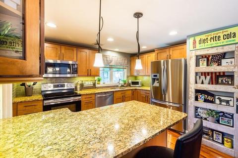 136 Temi Rd, Raynham, MA 02767 photo 9