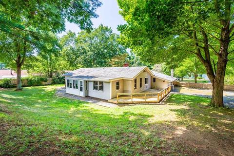 136 Temi Rd, Raynham, MA 02767 photo 3