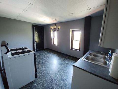 24 Cedar St, Fall River, MA 02720 photo 12
