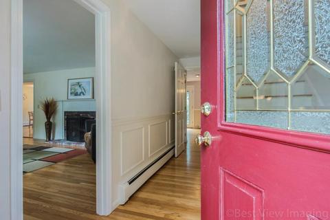 9 Madison Ln, Acton, MA 01720 photo 3