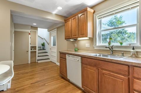 27 Riverside St, Danvers, MA 01923 photo 11