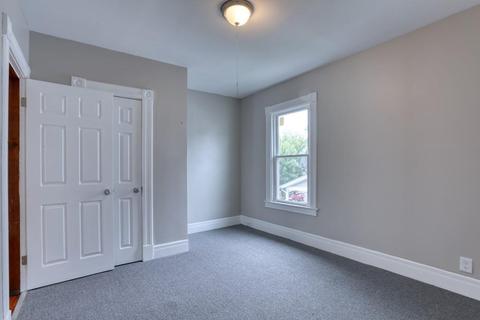 24 Webster St, Springfield, MA 01104 photo 15