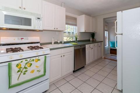 3 Circle St #2, Marblehead, MA 01945 photo 13