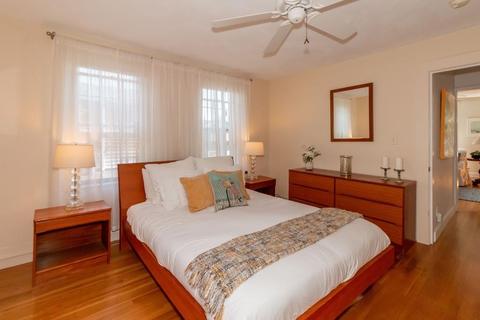 3 Circle St #2, Marblehead, MA 01945 photo 8