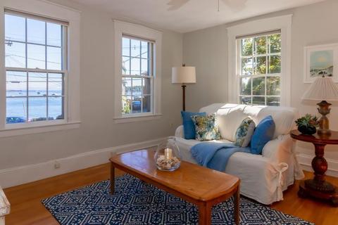 3 Circle St #2, Marblehead, MA 01945 photo 3