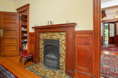 98 Lancaster Ter, Brookline, MA 02446 photo 6