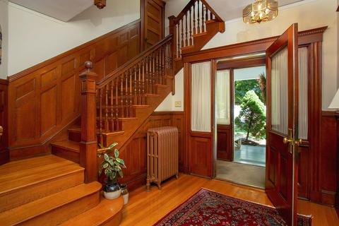 98 Lancaster Ter, Brookline, MA 02446 photo 2