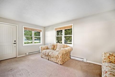 276 Gresham St, Springfield, MA 01119 photo 10