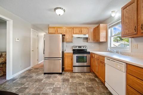 276 Gresham St, Springfield, MA 01119 photo 5