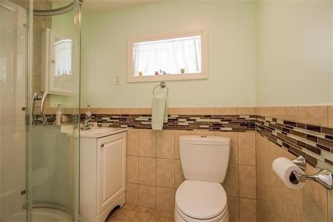5 Emory St, Saugus, MA 01906 photo 4