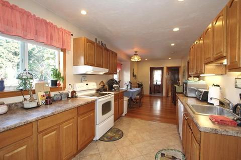 11 Stoddard Dr, Worcester, MA 01604 photo 4