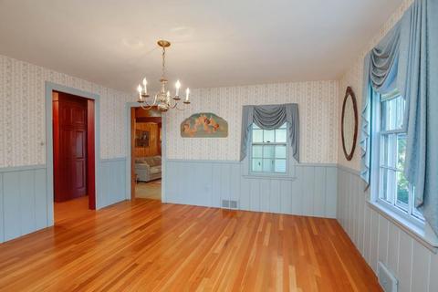 36 Highland St, Webster, MA 01570 photo 5