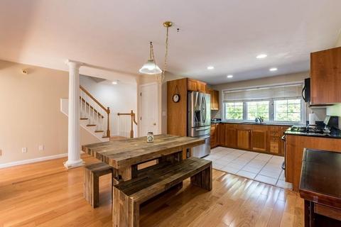 205 Captain Eames Cir #205, Ashland, MA 01721 photo 4