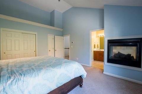 205 Captain Eames Cir #205, Ashland, MA 01721 photo 14
