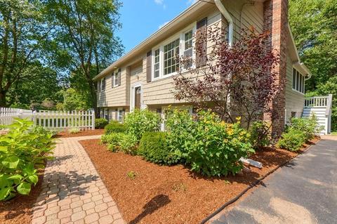 7 Hickory Dr, Townsend, MA 01469 photo 2
