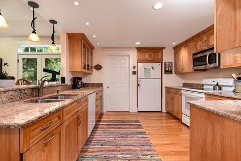 384 Hillcrest Rd, Needham, MA 02492 photo 4