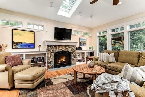 384 Hillcrest Rd, Needham, MA 02492 photo 9