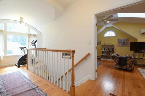 384 Hillcrest Rd, Needham, MA 02492 photo 24