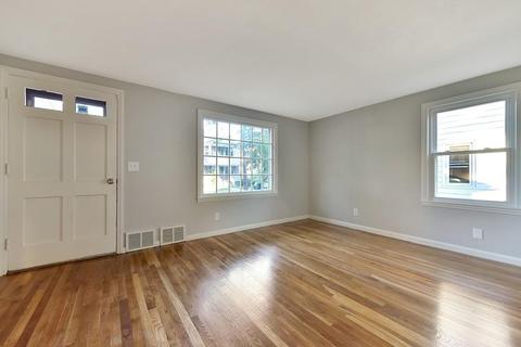 128 Carver St, Springfield, MA 01108 photo 9