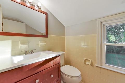 128 Carver St, Springfield, MA 01108 photo 16