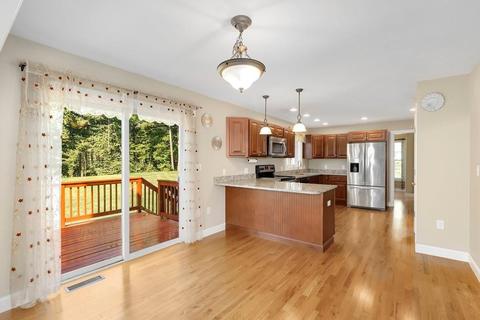 44 Hemlock Dr, Ayer, MA 01432 photo 6