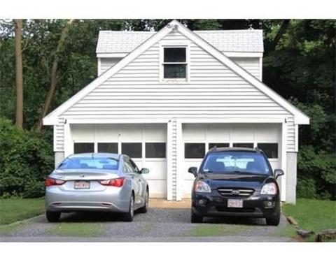 7 Roy St, Worcester, MA 01603 photo 3