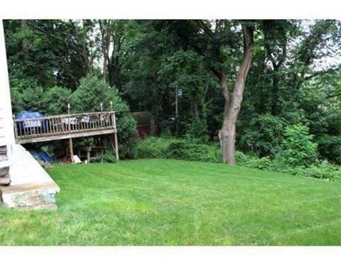 7 Roy St, Worcester, MA 01603 photo 4