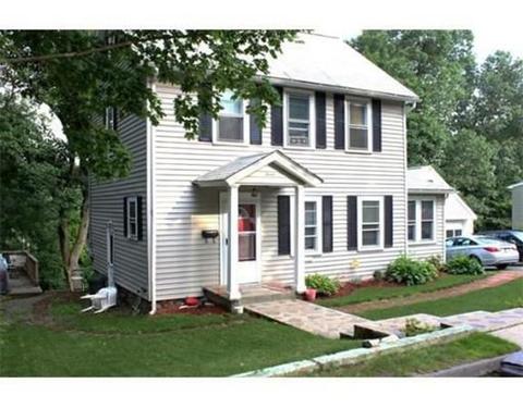 7 Roy St, Worcester, MA 01603 photo 1